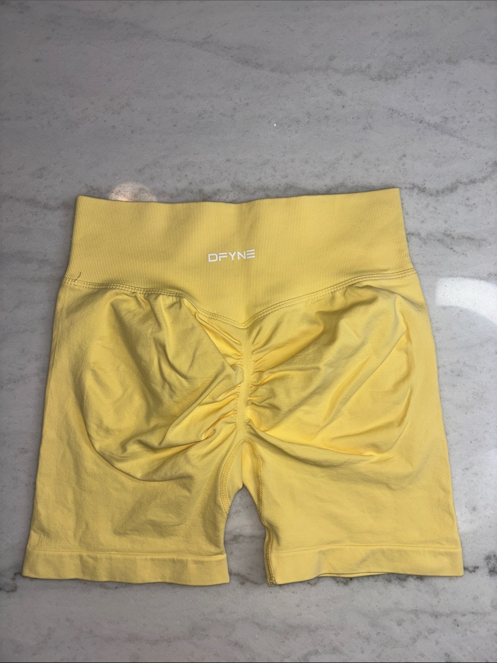 DFYNE IMPACT SHORTS YELLOW NWT SMALL - Picture 3 of 3